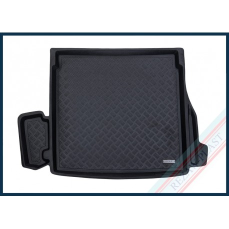 Prot. Maletero P.E.R Mercedes S206 C - KLASA 2021 - ... | REF: 100980R